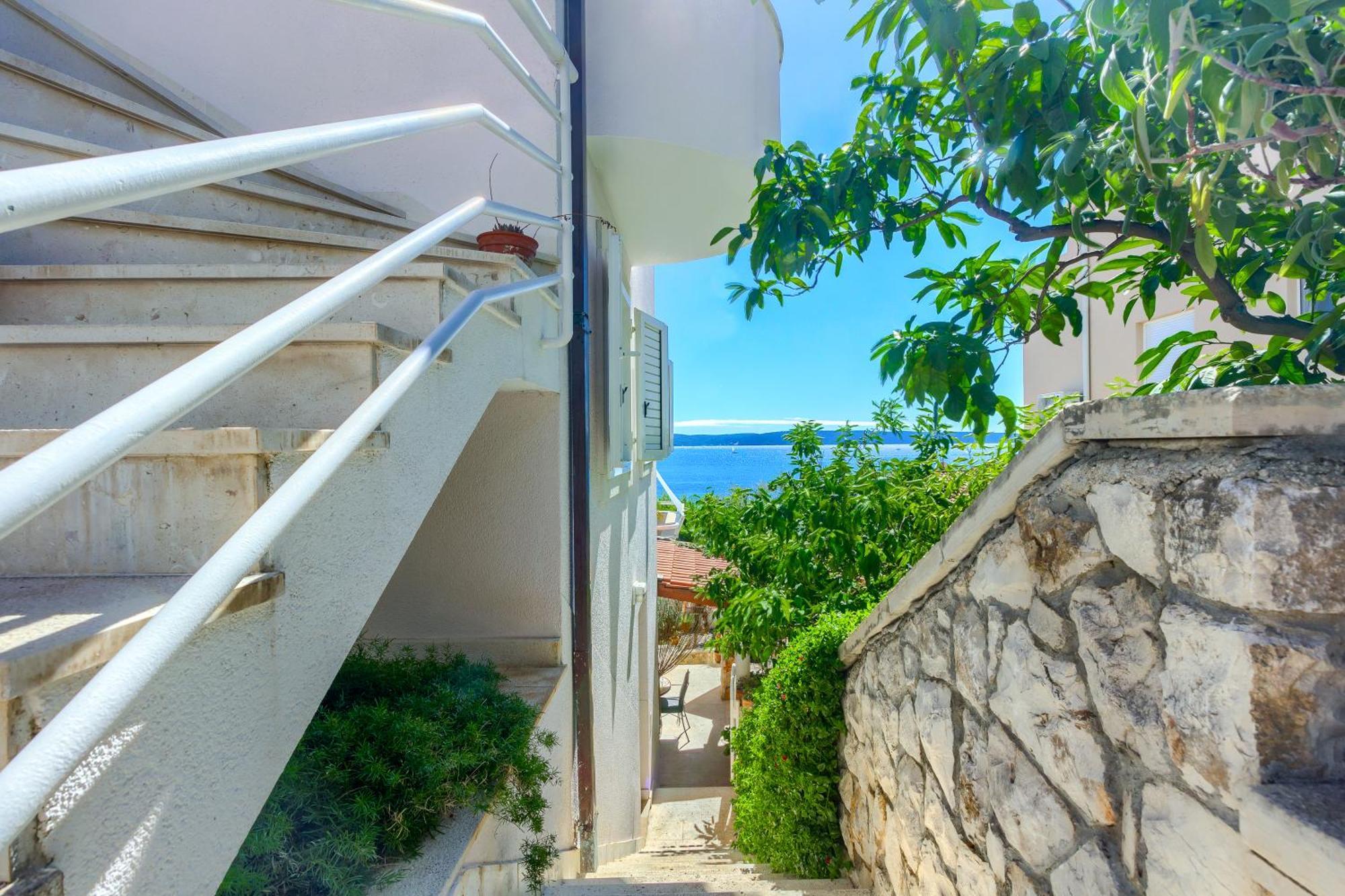 Apartments Meri Trogir Exterior foto